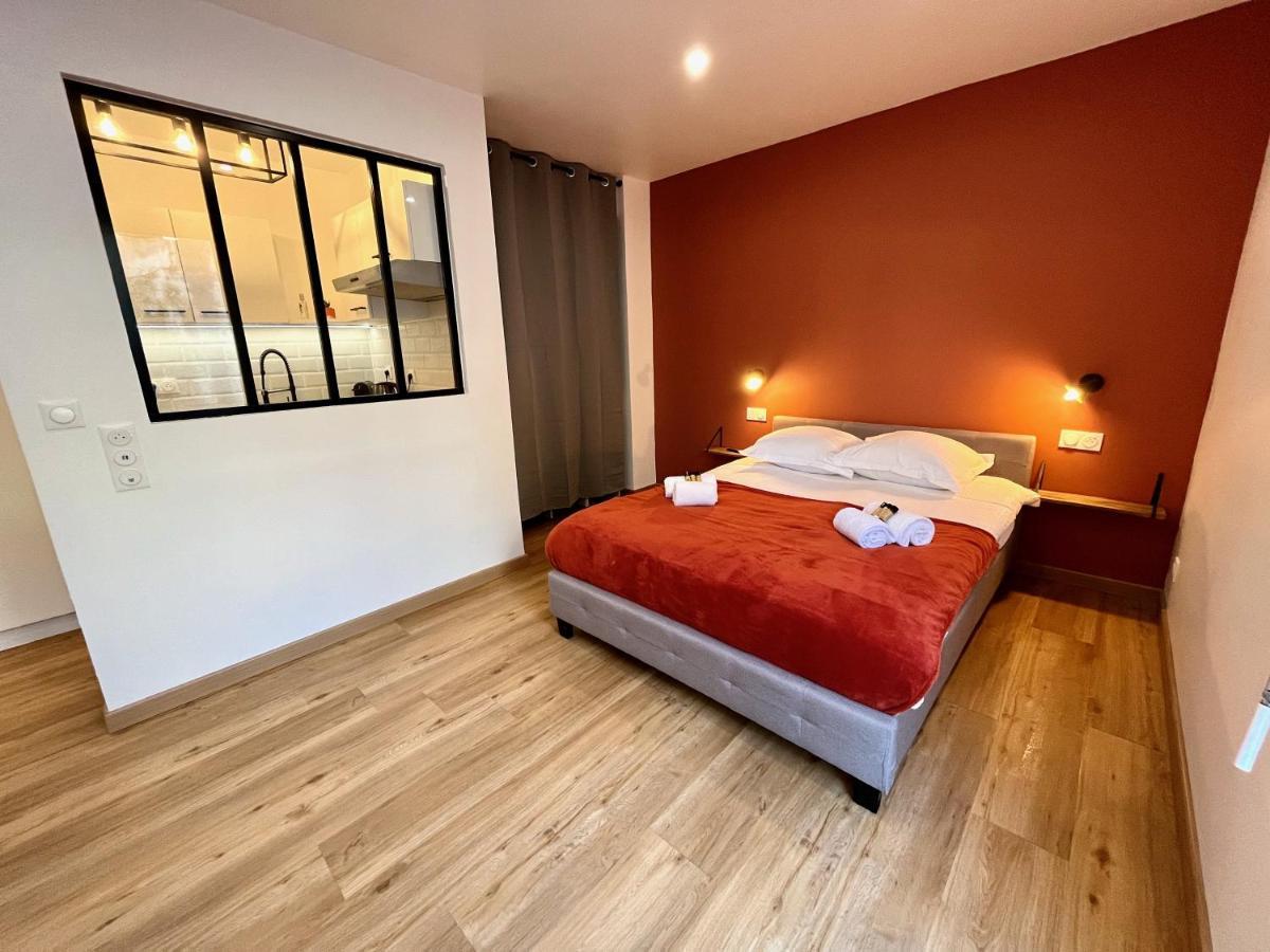 Studio Avec Grande Terrasse Et Parking Privatifs Caen Exterior photo